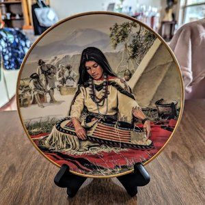 VTG-The Hamilton Collection "Sacajawea" by David Wright American Indian Plate
